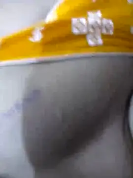 Snapshot of liza-212 chatting on October 18, 2025, 9:43 am liza-212 online show from October 18, 2025, 9:43 am