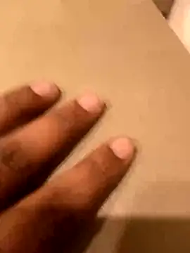 Snapshot of liza-212 chatting on November 28, 2025, 6:43 pm liza-212 online show from November 28, 2025, 6:43 pm