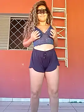 RaphinhaSanches online show from November 25, 2025, 2:06 pm