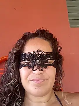 Snapshot of RaphinhaSanches chatting on February 5, 2026, 1:49 pm RaphinhaSanches online show from February 5, 2026, 1:49 pm