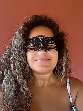 Snapshot of RaphinhaSanches chatting on March 19, 2026, 1:15 pm RaphinhaSanches online show from March 19, 2026, 1:15 pm