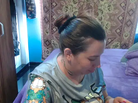 Snapshot of cloequeen15 chatting on May 6, 2026, 6:13 pm cloequeen15 online show from May 6, 2026, 6:13 pm