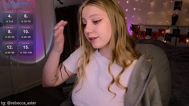 Snapshot of RebeccaAster chatting on October 29, 2025, 4:31 pm RebeccaAster online show from October 29, 2025, 4:31 pm