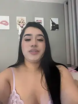 Aliciawhitee online show from April 26, 2026, 4:21 am