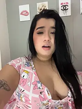 Aliciawhitee online show from April 27, 2026, 3:37 am