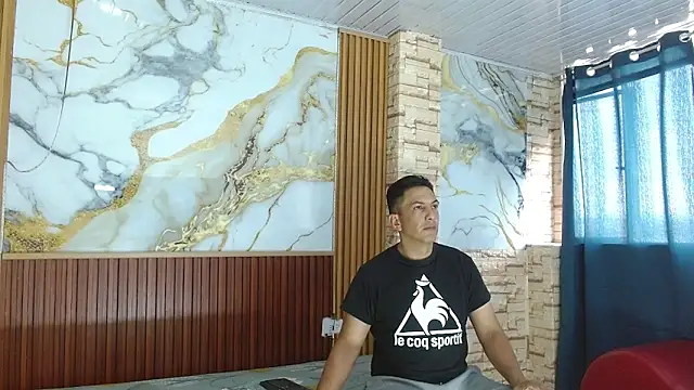 mollyandsam303av online show from January 31, 2026, 7:34 pm