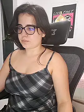 Snapshot of CutteGirl99 chatting on September 25, 2025, 1:53 am CutteGirl99 online show from September 25, 2025, 1:53 am