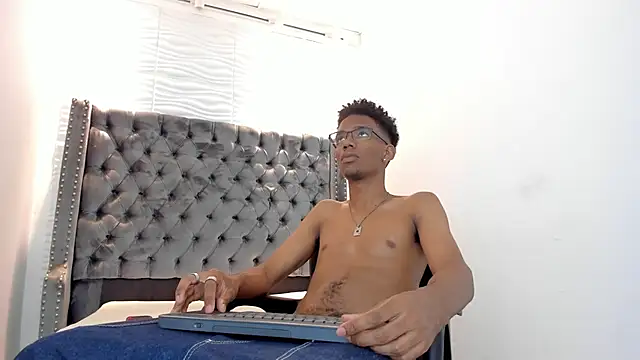 nero reyd online show from September 18, 2025, 7:27 pm