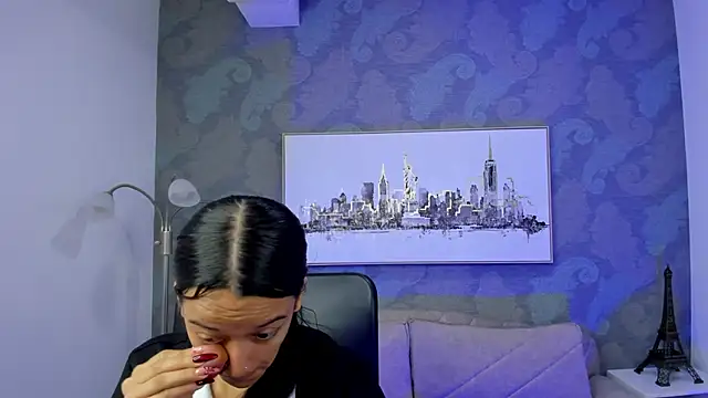 Snapshot of Salome_Smitth_1 chatting on April 27, 2026, 8:18 pm Salome Smitth 1 online show from April 27, 2026, 8:18 pm