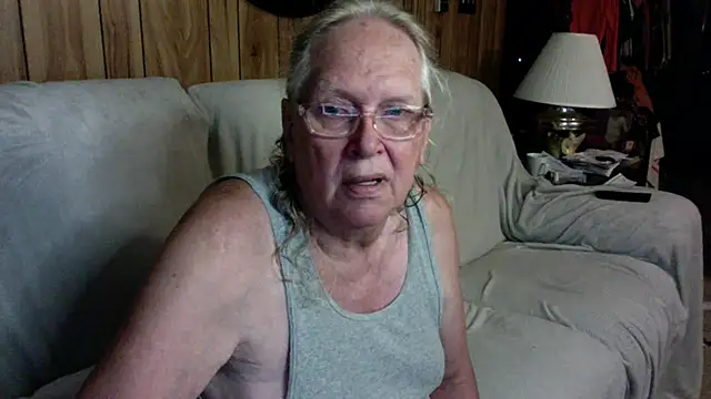 OldLadySara online show from October 13, 2025, 12:10 am