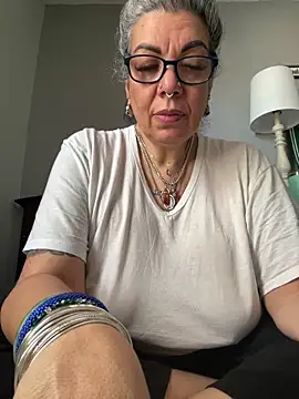 dieseldame1313 online show from February 21, 2025, 7:32 pm