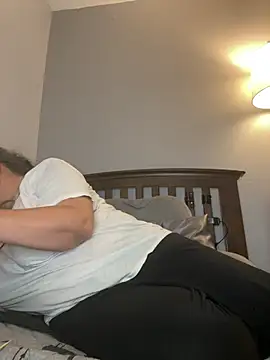 dieseldame1313 online show from March 12, 2025, 5:57 am