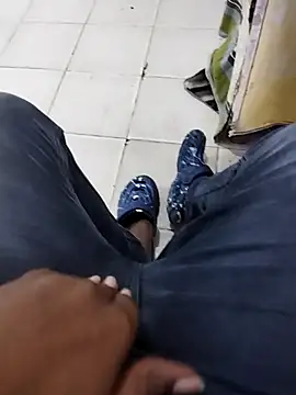 achabacha09 online show from September 26, 2025, 11:42 pm