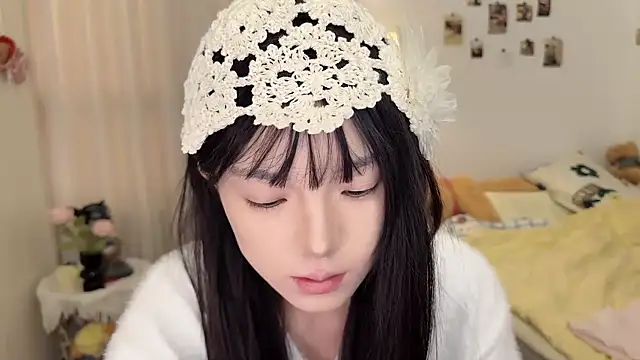 Momo-xx online show from January 14, 2026, 1:22 am