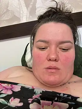 SunnyLeila2101 online show from September 15, 2025, 7:14 pm