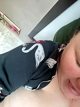 SunnyLeila2101 online show from September 23, 2025, 4:59 am