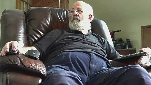 janzer13 online show from February 10, 2026, 2:21 pm