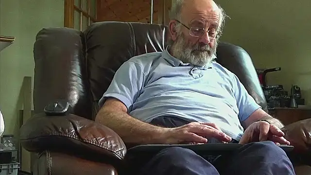 janzer13 online show from February 13, 2026, 2:02 pm