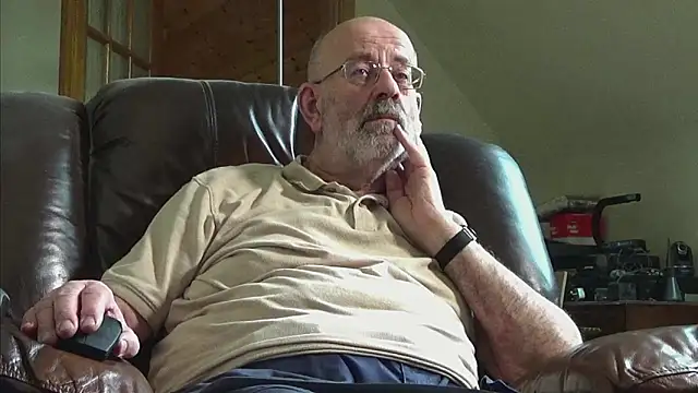 janzer13 online show from February 21, 2026, 2:18 pm