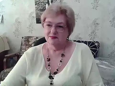 Renata62011 online show from April 10, 2026, 11:37 am