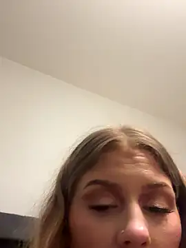 shokatt666 online show from December 15, 2025, 9:19 pm