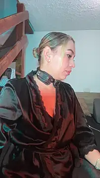 Moon Blake online show from February 9, 2026, 2:04 am