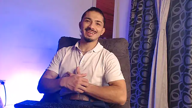 Snapshot of ArturoCardona_ chatting on July 3, 2026, 11:16 am ArturoCardona online show from July 3, 2026, 11:16 am