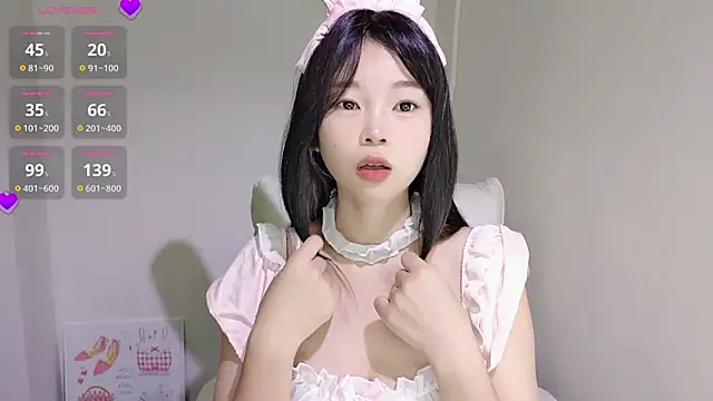 9aunatiis online show from October 11, 2025, 6:50 pm