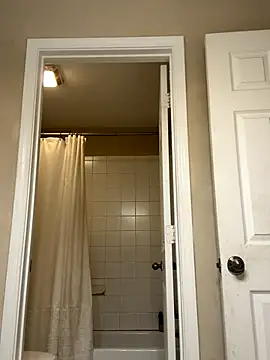 KeYBuMp323 online show from November 24, 2025, 3:34 pm