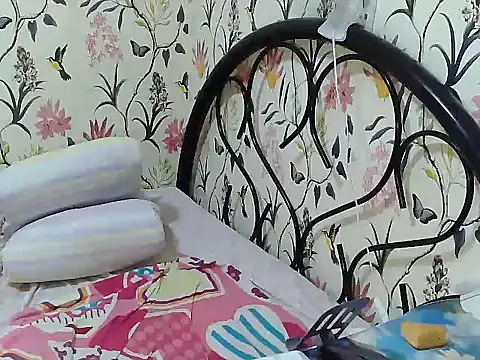 Snapshot of Fantasy_Hugetits31 chatting on March 4, 2026, 6:41 am Fantasy Hugetits31 online show from March 4, 2026, 6:41 am