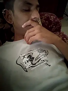 yung cplz online show from November 30, 2025, 11:14 am