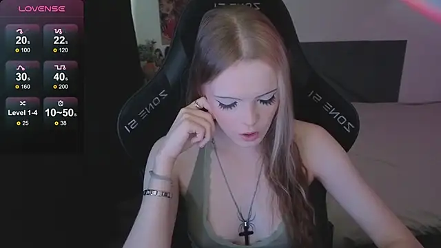 Luna Navy online show from November 6, 2025, 9:10 am