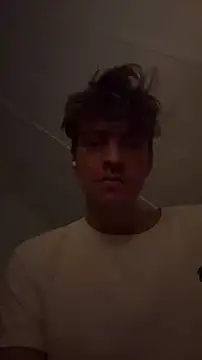 hottest23 online show from November 12, 2025, 7:09 am