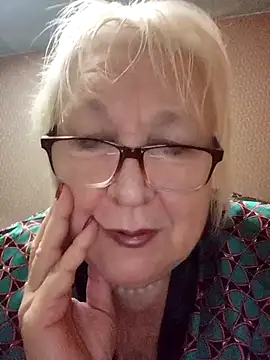 Alexia64231 online show from November 1, 2025, 3:30 am