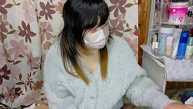 MIKE chan online show from November 21, 2025, 4:49 pm