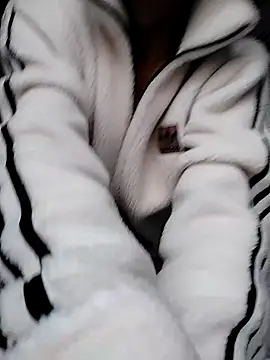 oxxy jean online show from February 18, 2026, 11:50 am