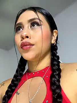 LuluMonroe Eup online show from November 28, 2025, 4:26 am