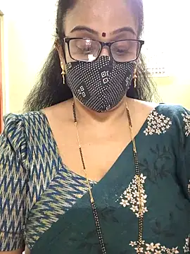 sweet-lotus online show from January 7, 2026, 9:23 am