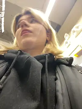 Snapshot of Cherry___Blossom chatting on November 26, 2025, 1:12 pm Cherry Blossom online show from November 26, 2025, 1:12 pm