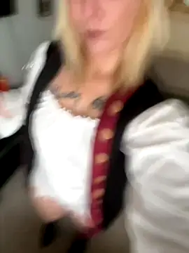 RhondaRump online show from October 15, 2025, 4:29 pm