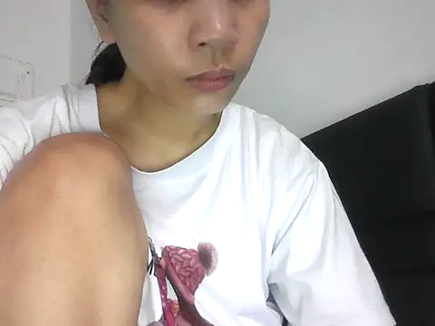 ivyloving4you online show from October 21, 2025, 12:33 am