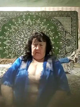 CrystalLime6411 online show from October 26, 2025, 2:45 pm