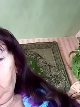 CrystalLime6411 online show from February 6, 2026, 7:56 am