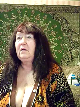 CrystalLime6411 online show from March 7, 2026, 4:04 pm