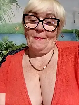 VioletSweet5566 online show from April 4, 2026, 6:49 pm