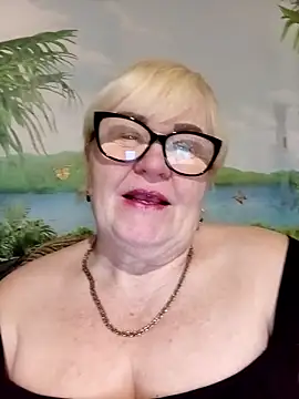 VioletSweet5566 online show from April 8, 2026, 5:40 am