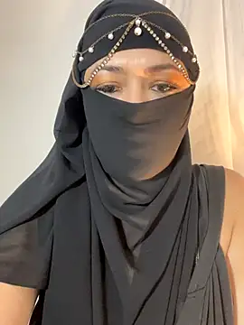 Amyraa  online show from November 14, 2025, 12:15 pm