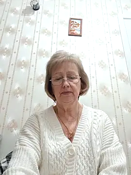 AlikaSwan5821 online show from February 28, 2026, 7:48 pm