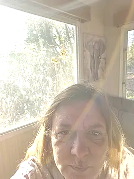 Snapshot of Misspapillon1840 chatting on November 22, 2025, 9:08 am Misspapillon1840 online show from November 22, 2025, 9:08 am