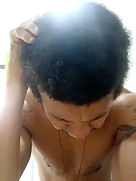 moreno25centimetro online show from November 27, 2025, 11:12 am